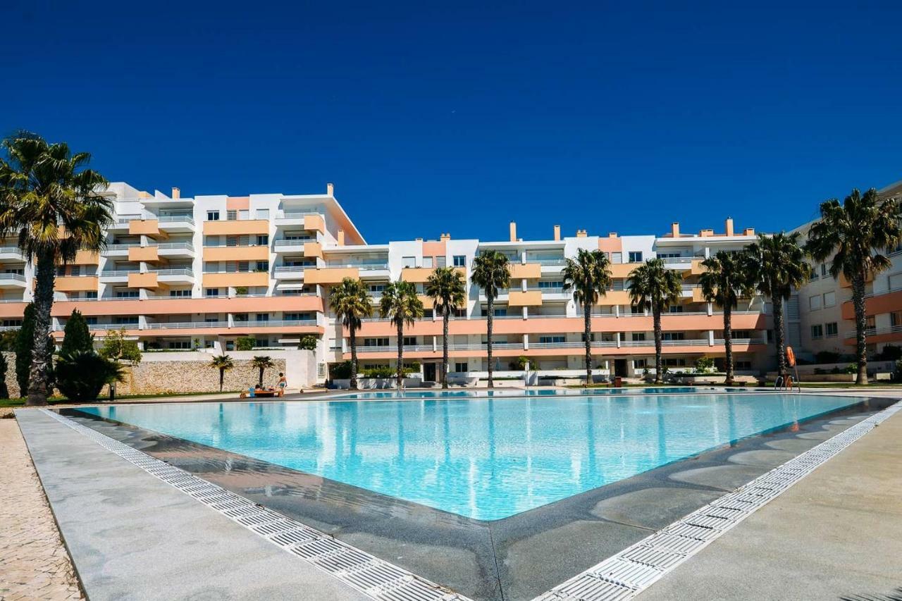 Fantastic Seaside Family Apartment With Pool Parede Exterior photo